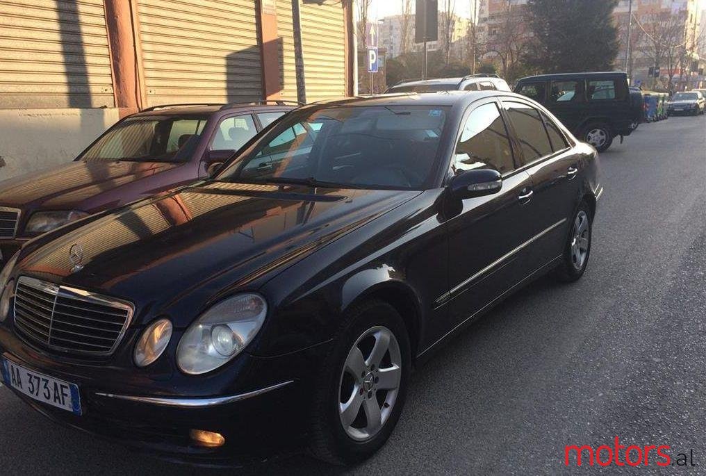 2004' Mercedes-Benz E 320 photo #2