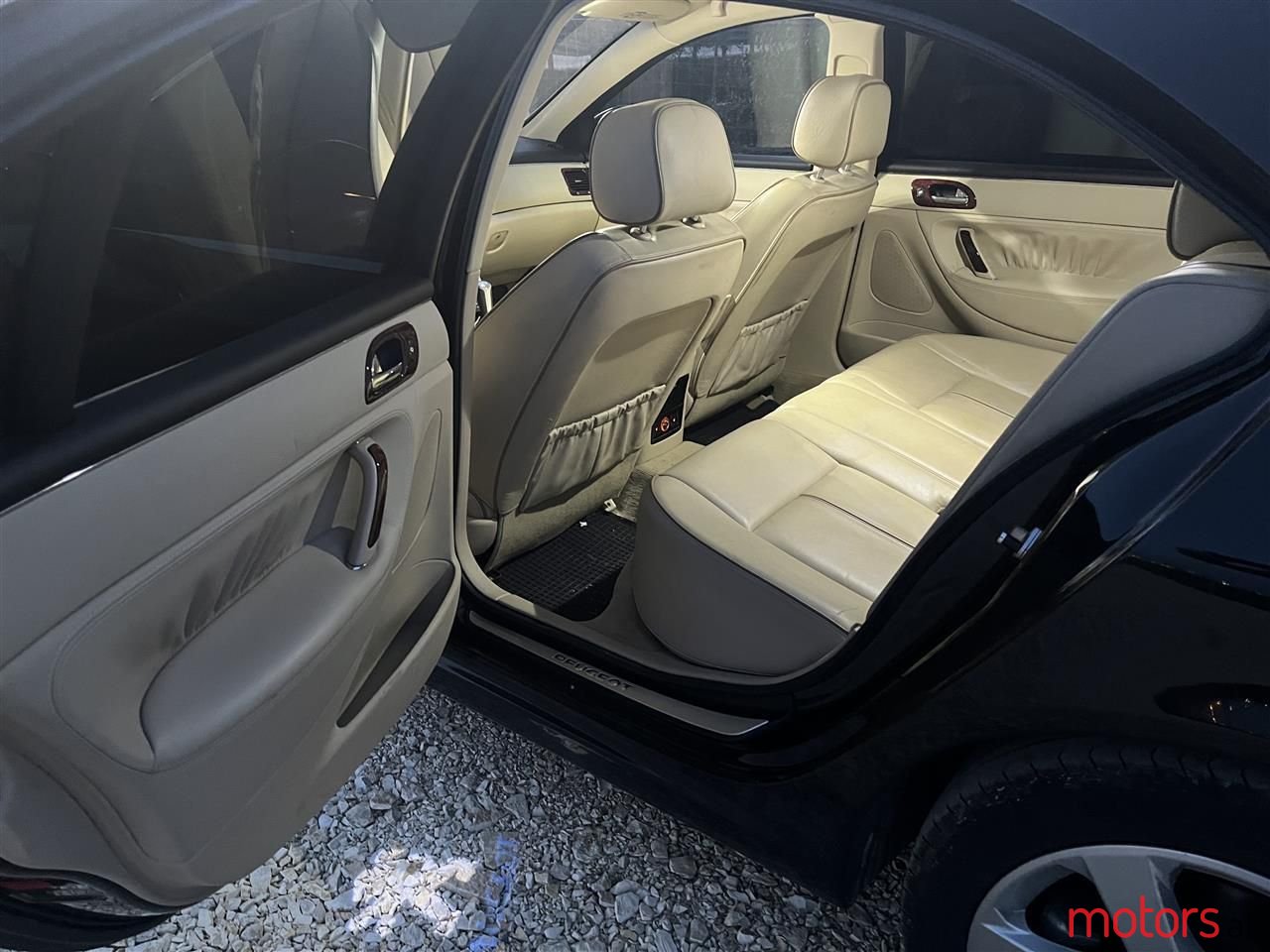 2009' Peugeot 607 photo #6