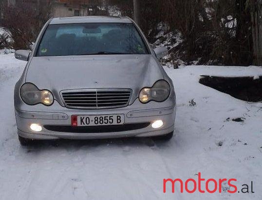 2002' Mercedes-Benz C-Class photo #1