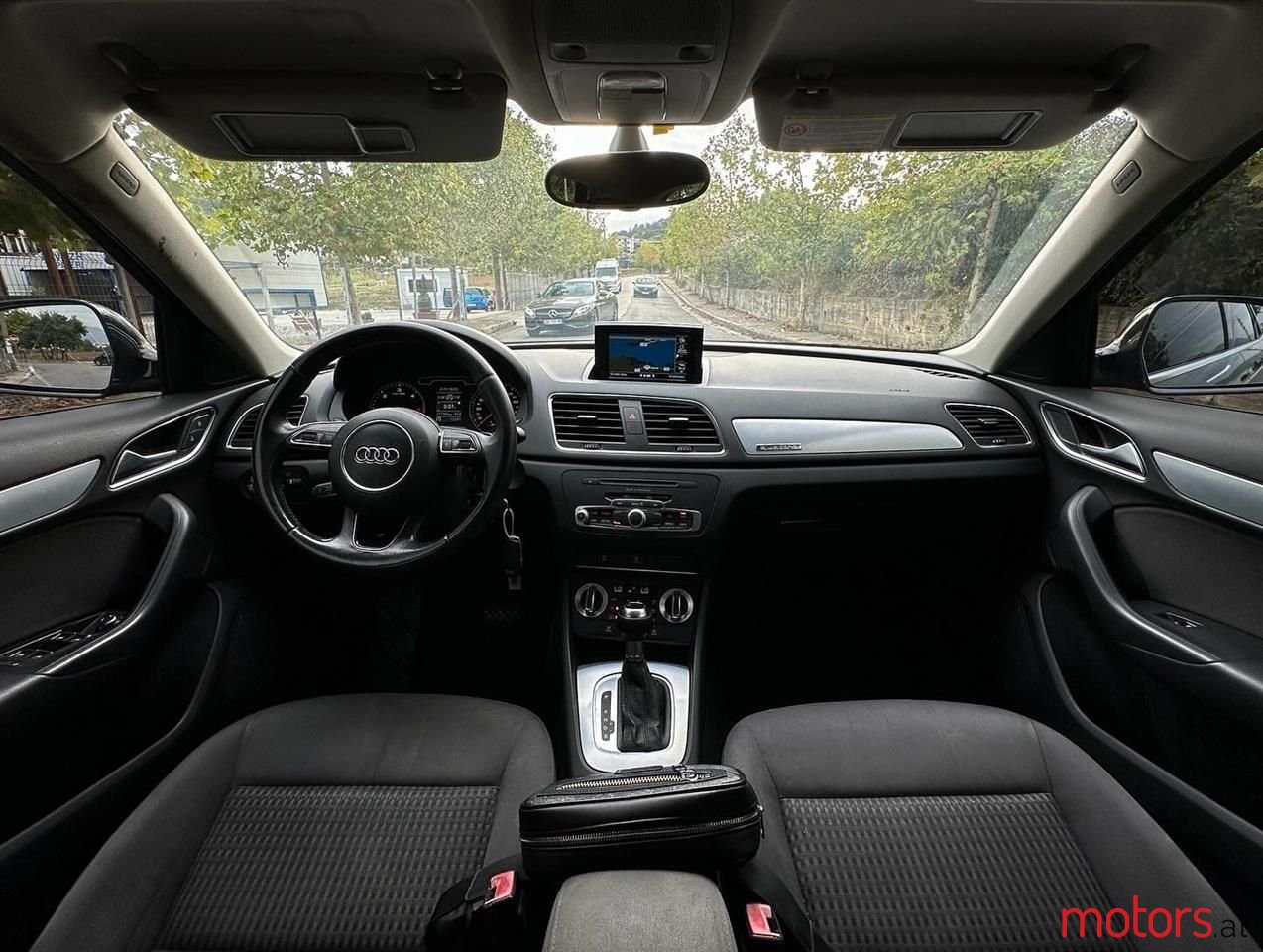 2013' Audi Q3 photo #6