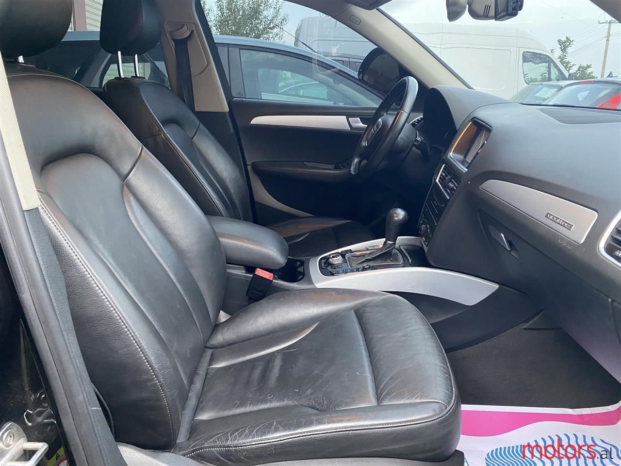 2012' Audi Q5 photo #2