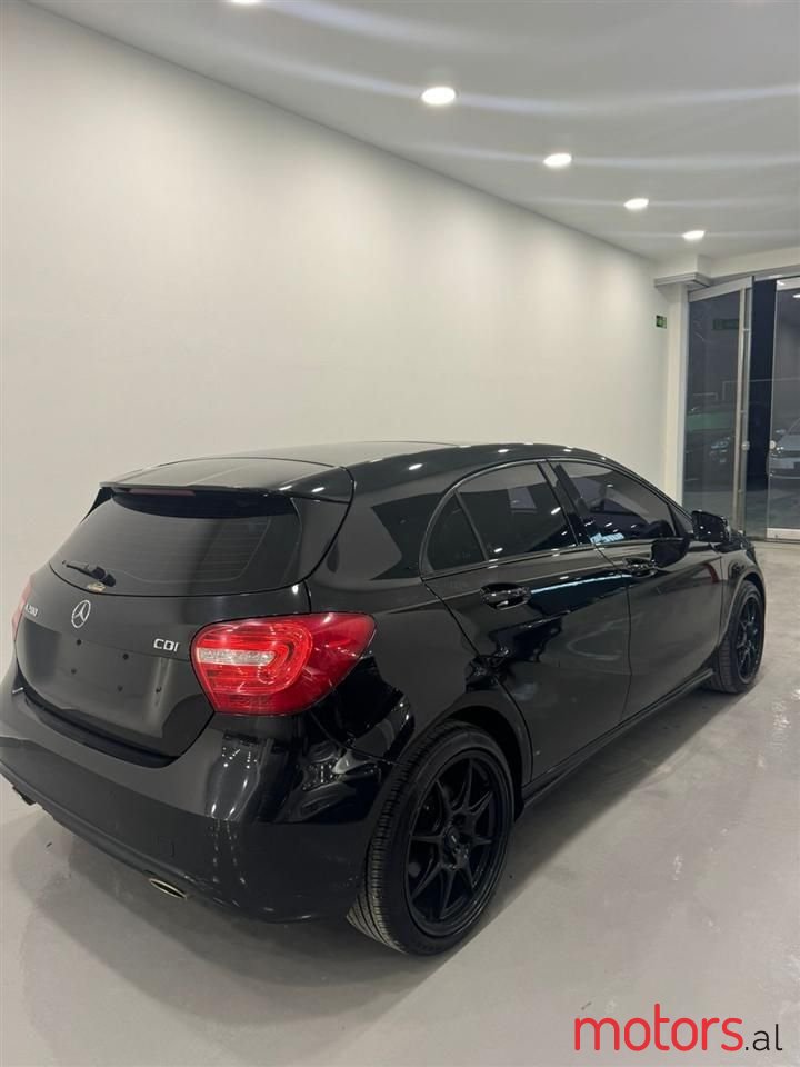 2013' Mercedes-Benz A 200 photo #5