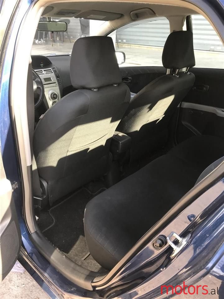 2006' Toyota Yaris photo #4