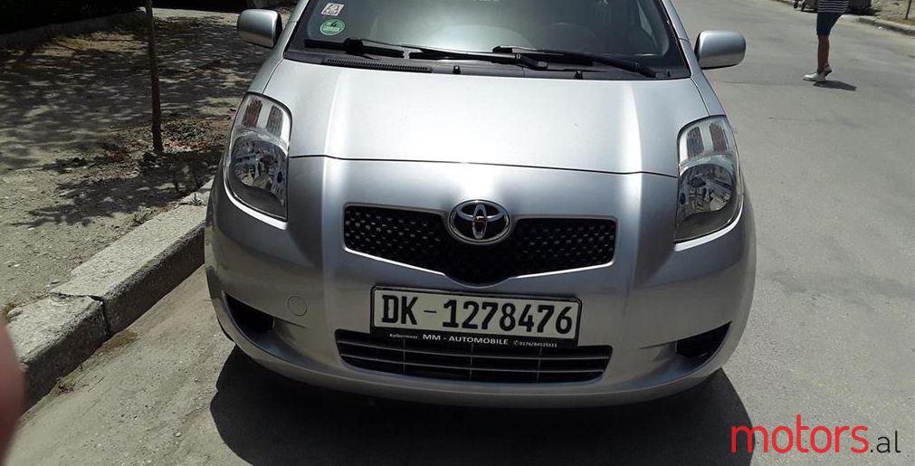2006' Toyota Yaris photo #1