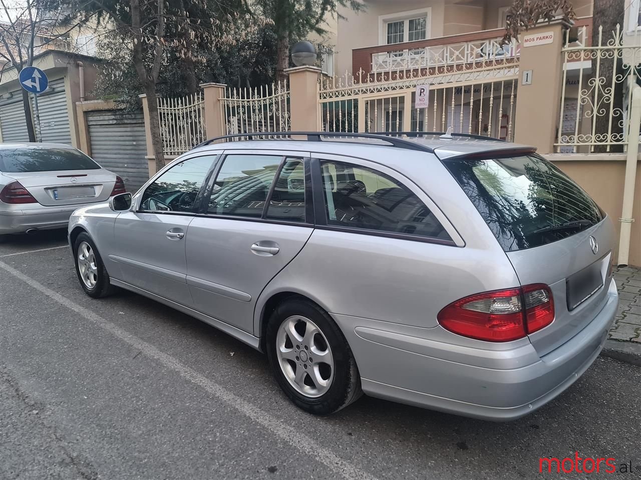 2009' Mercedes-Benz E 220 photo #5