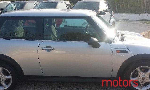 2004' MINI One photo #3