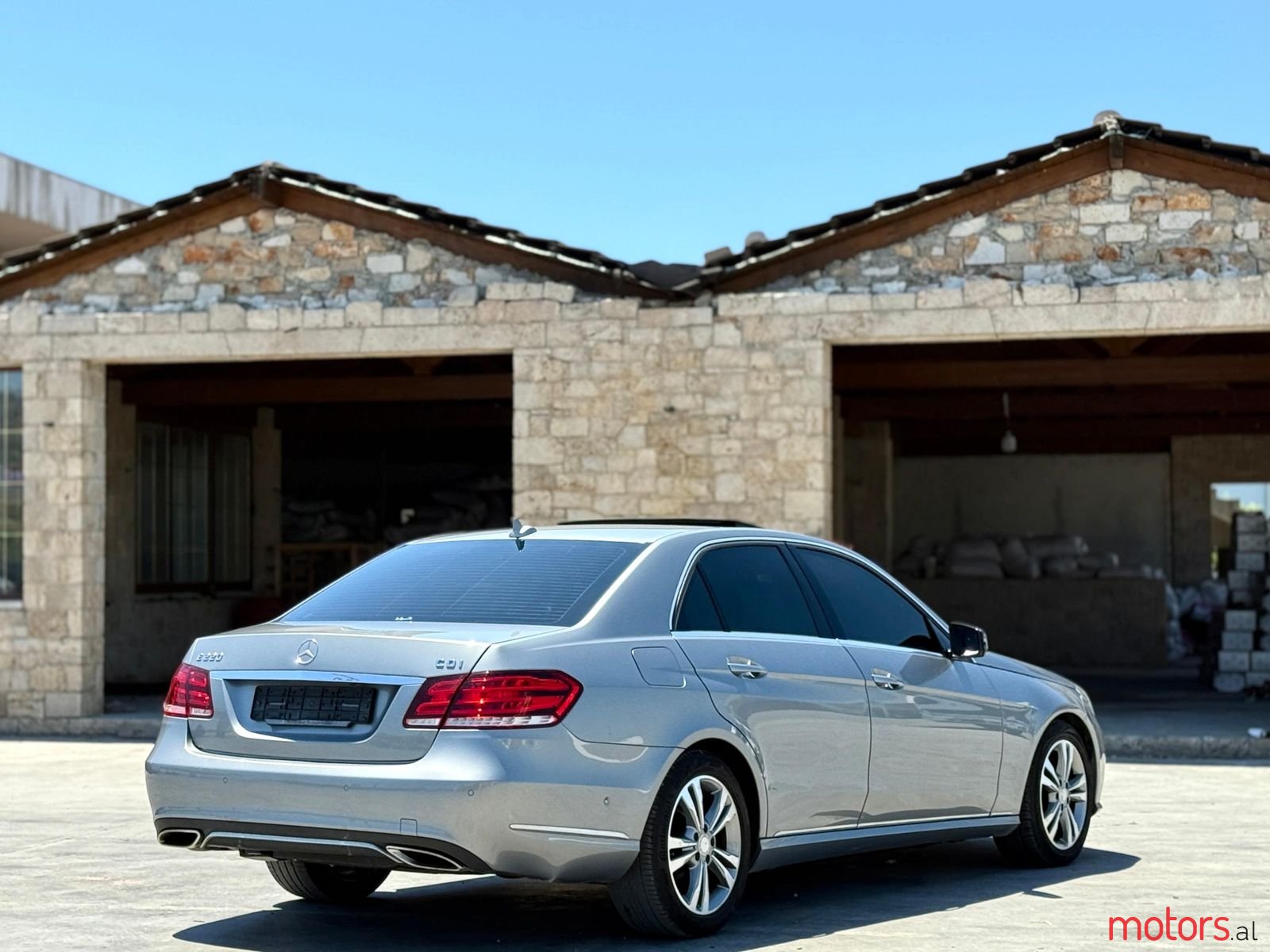 2015' Mercedes-Benz E 220 photo #6