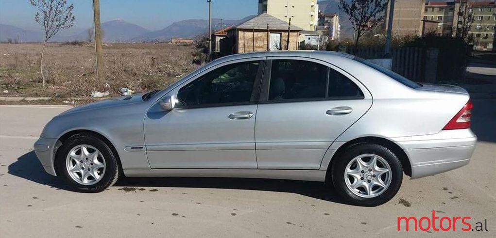 2001' Mercedes-Benz C 220 photo #2