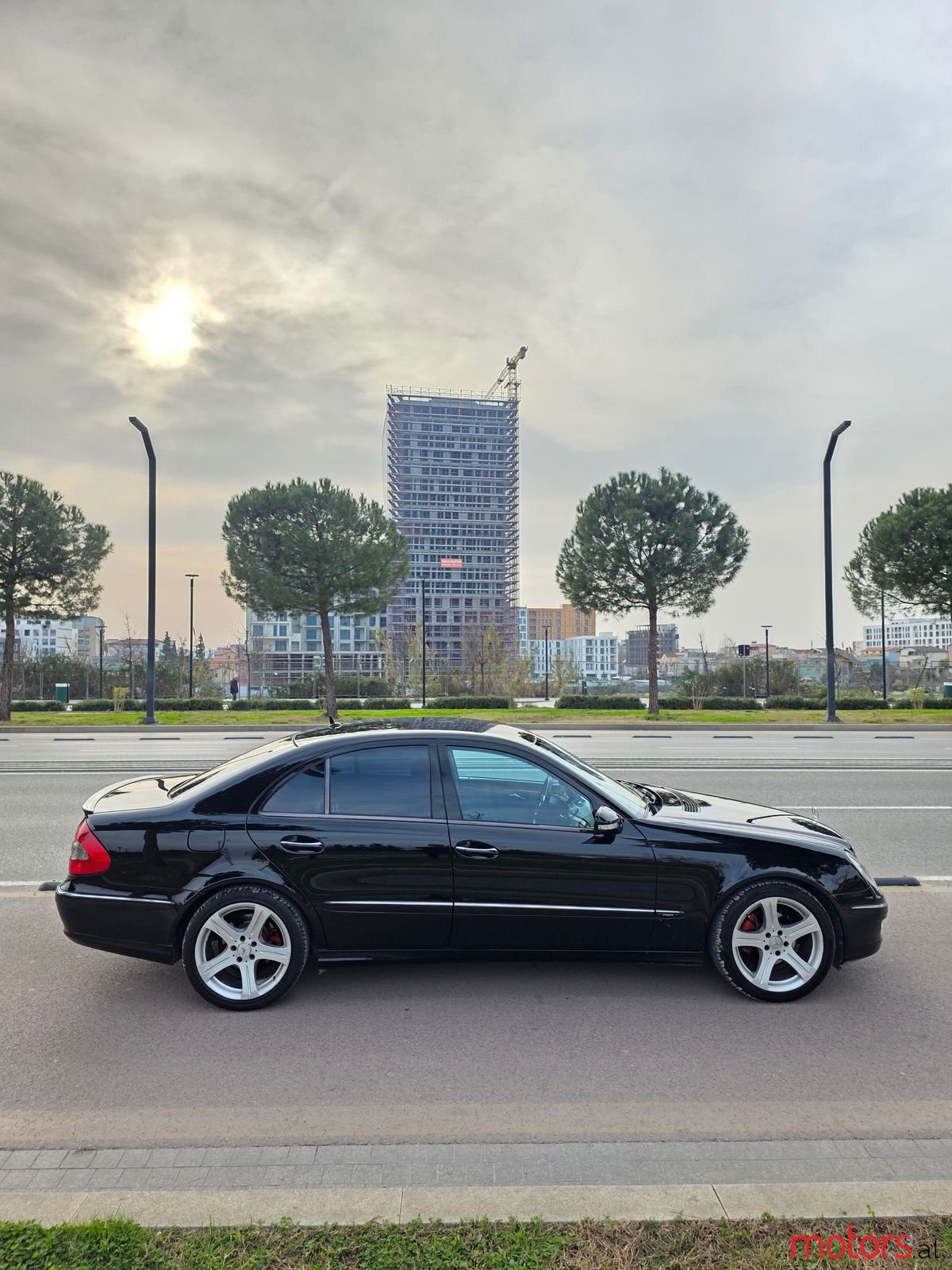 2008' Mercedes-Benz E 220 photo #4