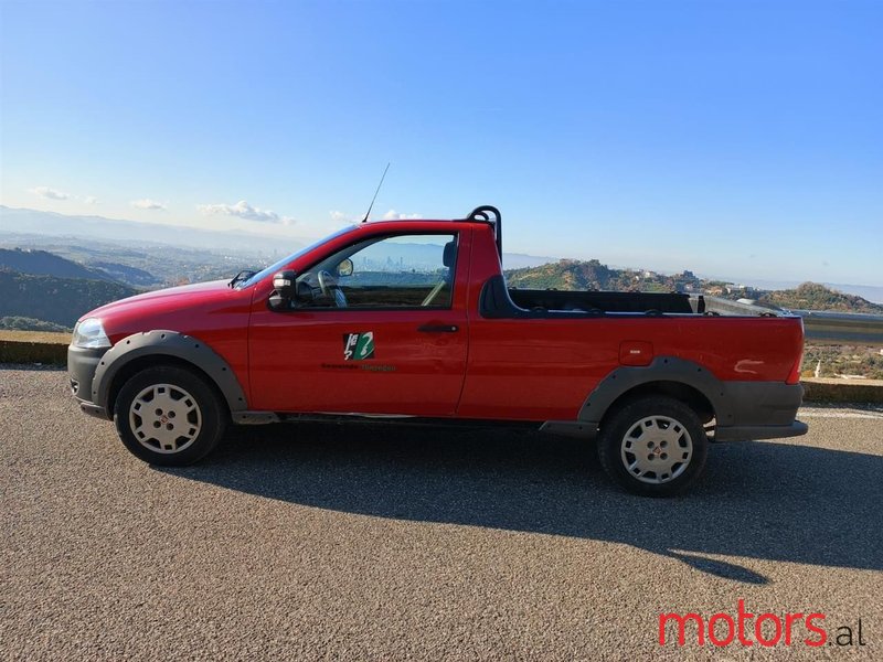 2014' Fiat Strada photo #1