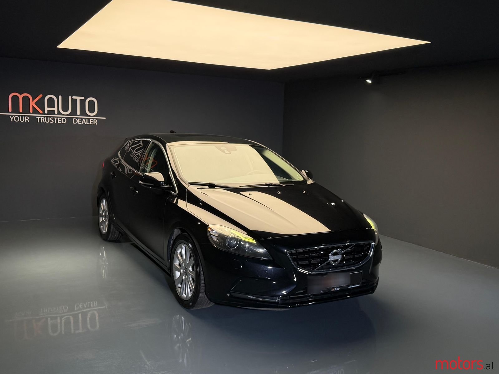 2013' Volvo V40 photo #1