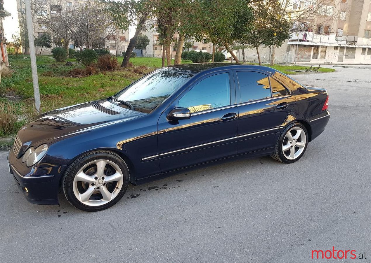 2005' Mercedes-Benz C 200 photo #1