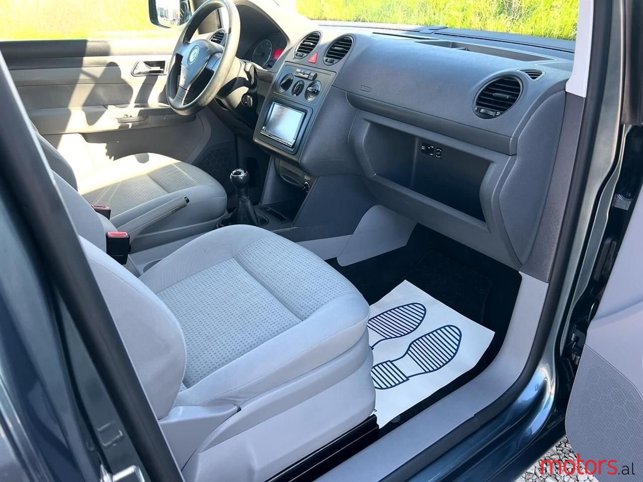 2008' Volkswagen Caddy photo #6