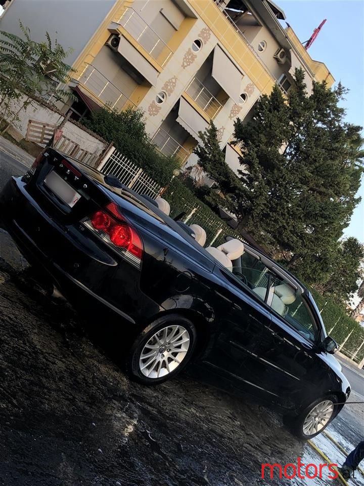 2010' Volvo C70 photo #6