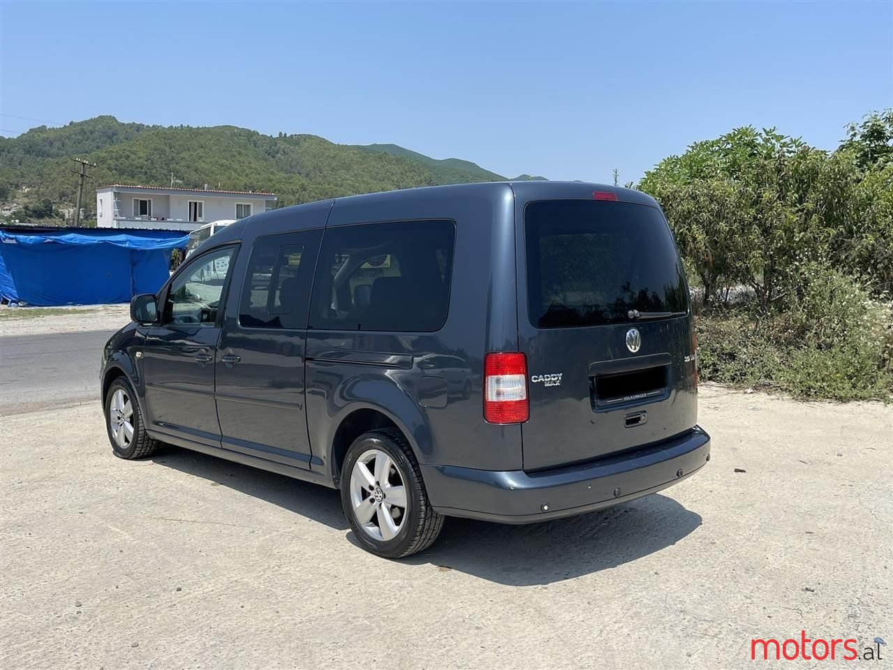 2008' Volkswagen Caddy photo #2