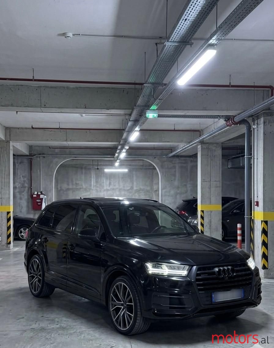 2018' Audi Q7 photo #1