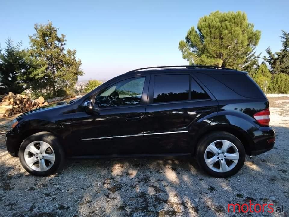 2009' Mercedes-Benz ML 320 photo #1