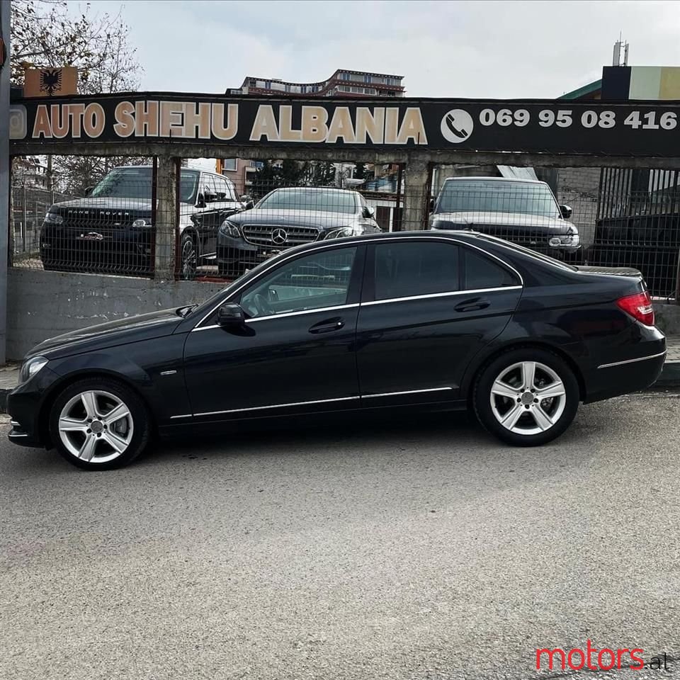 2013' Mercedes-Benz C 200 photo #1