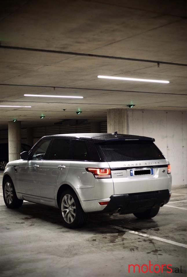 2015' Land Rover Range Rover Sport photo #6