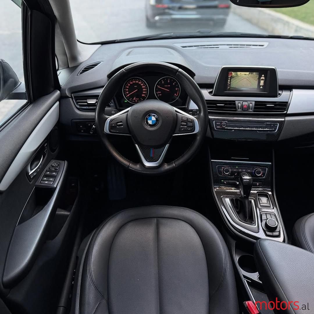 2015' BMW 218 photo #6