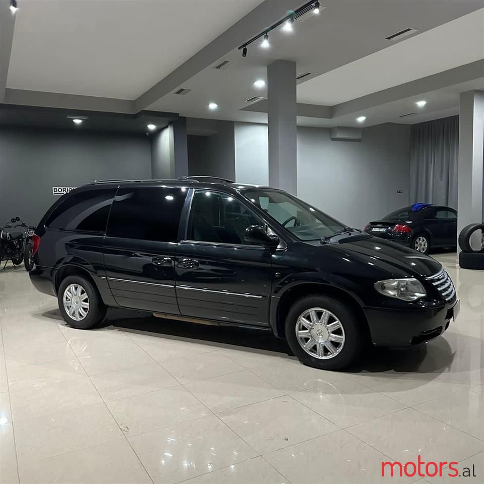 2007' Chrysler Grand Voyager photo #6