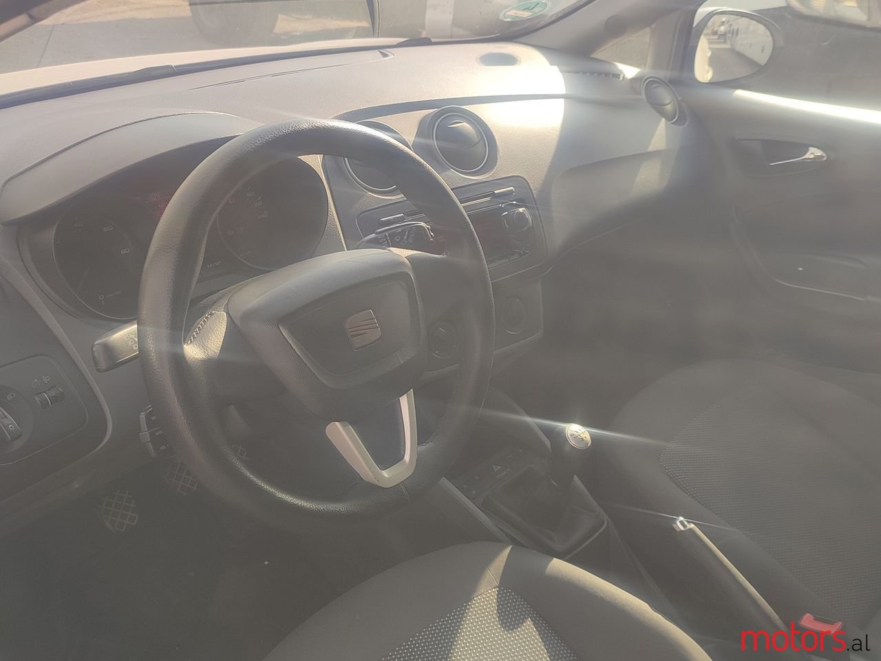 2010' SEAT Ibiza photo #5