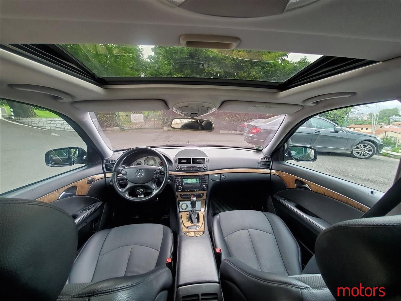 2007' Mercedes-Benz E 220 photo #2