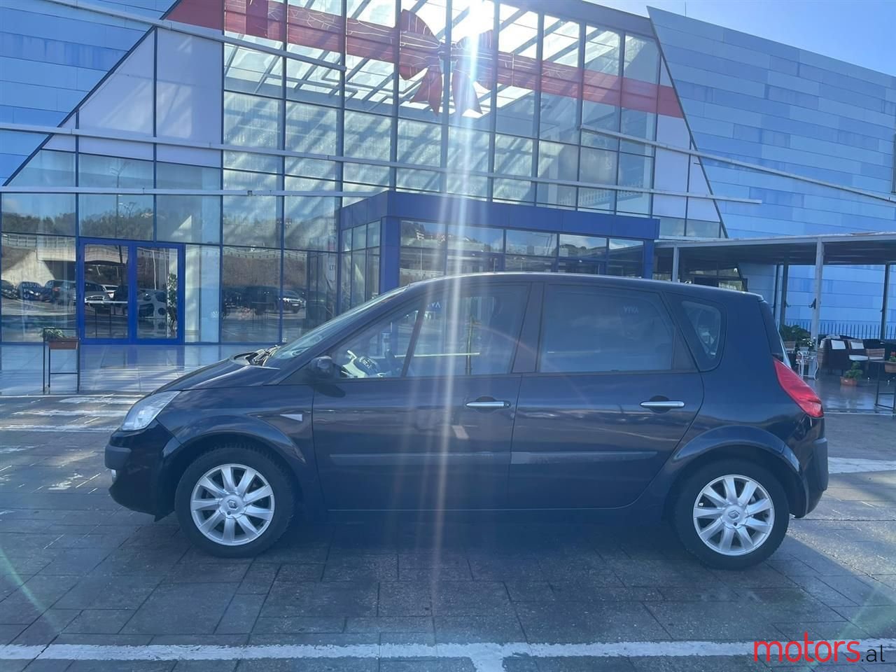 2008' Renault Scenic photo #2