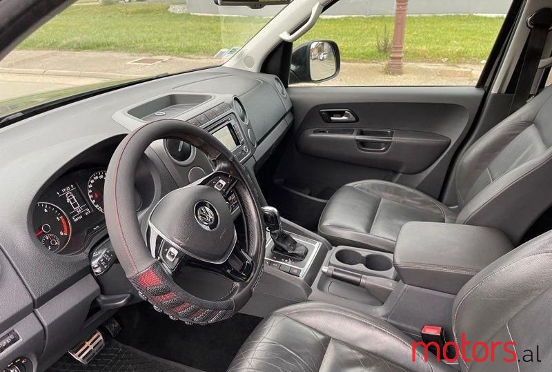 2013' Volkswagen Amarok photo #3