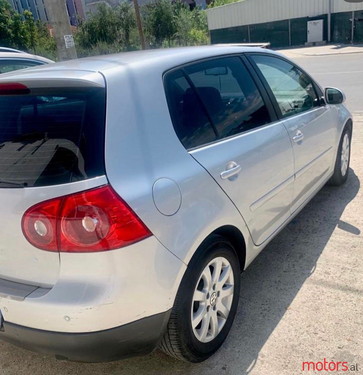 2005' Volkswagen Golf photo #3