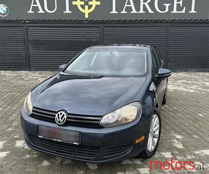 2011' Volkswagen Golf photo #1