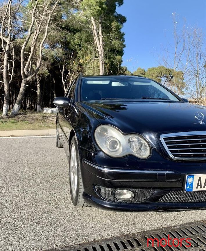 2005' Mercedes-Benz C 220 photo #1