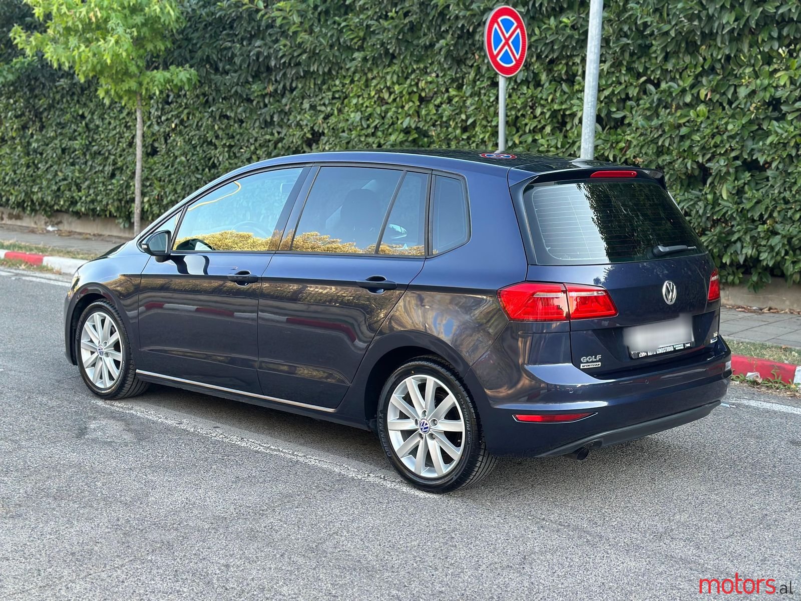 2015' Volkswagen Golf Plus photo #3