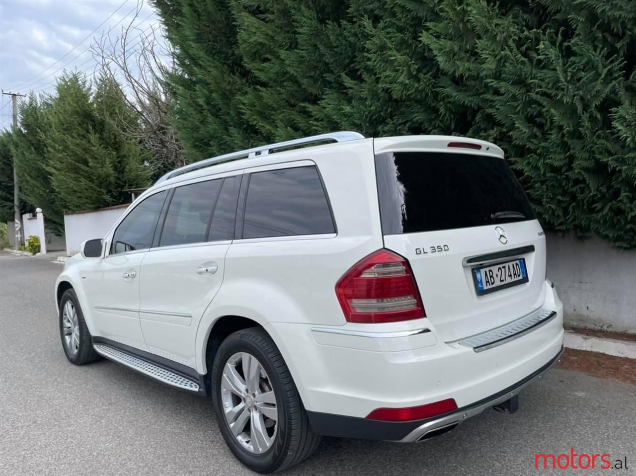 2010' Mercedes-Benz GL 350 photo #2