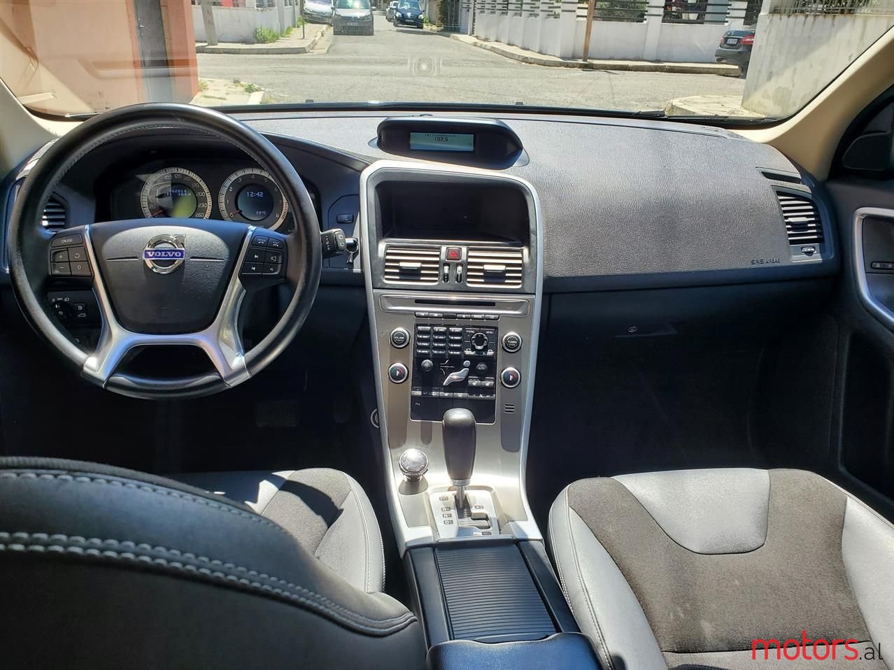 2010' Volvo Xc 60 photo #6