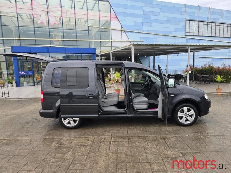 2010' Volkswagen Caddy photo #6