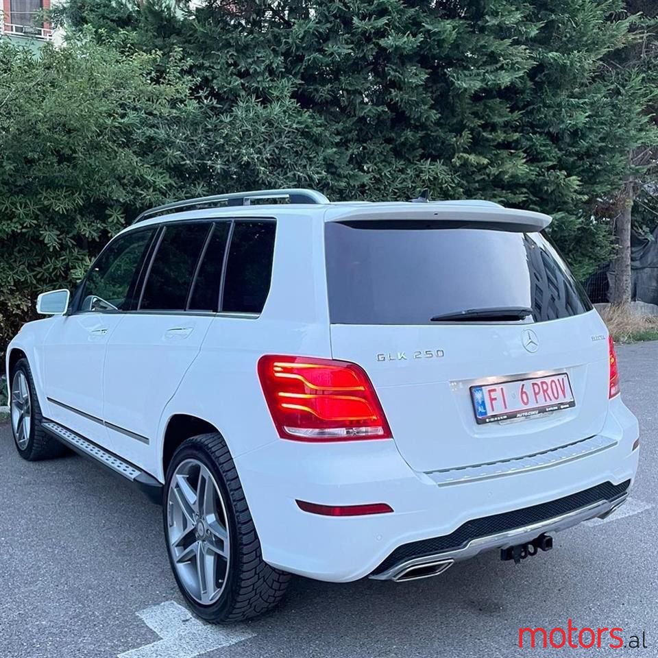2013' Mercedes-Benz GLK 250 photo #2
