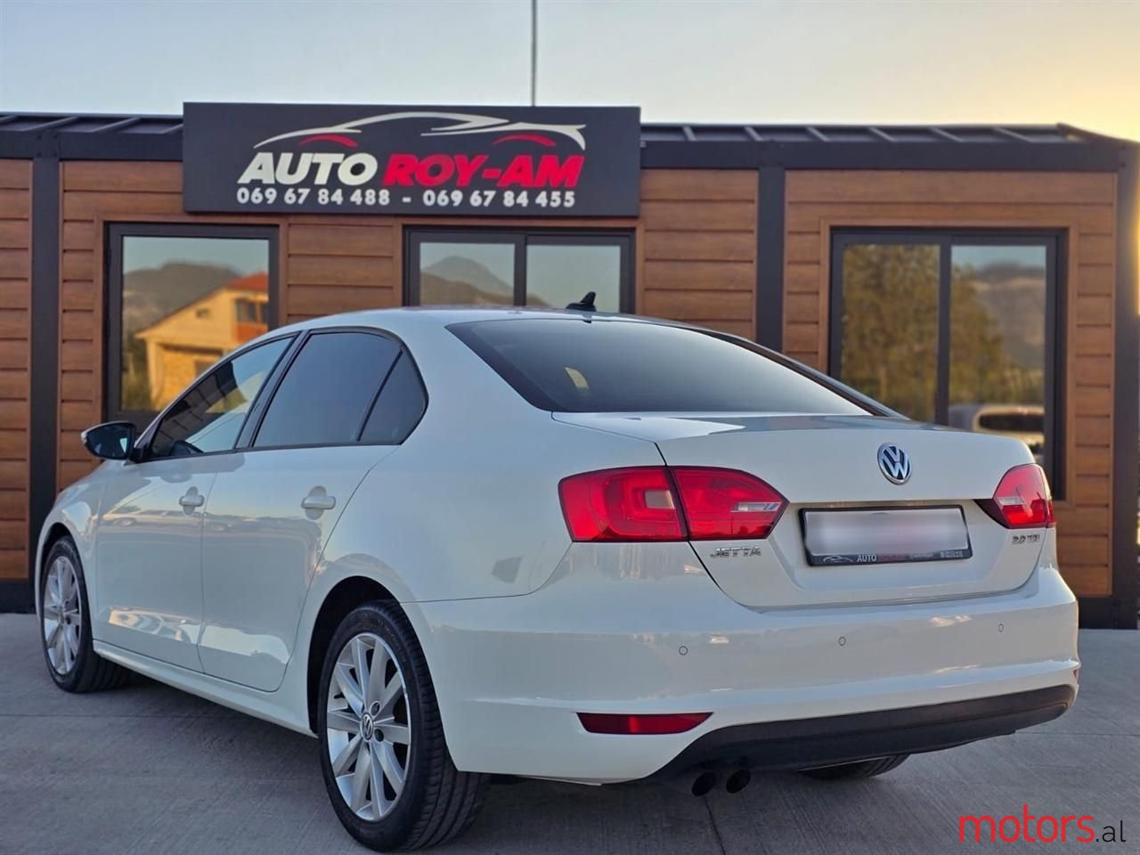 2013' Volkswagen Jetta photo #3