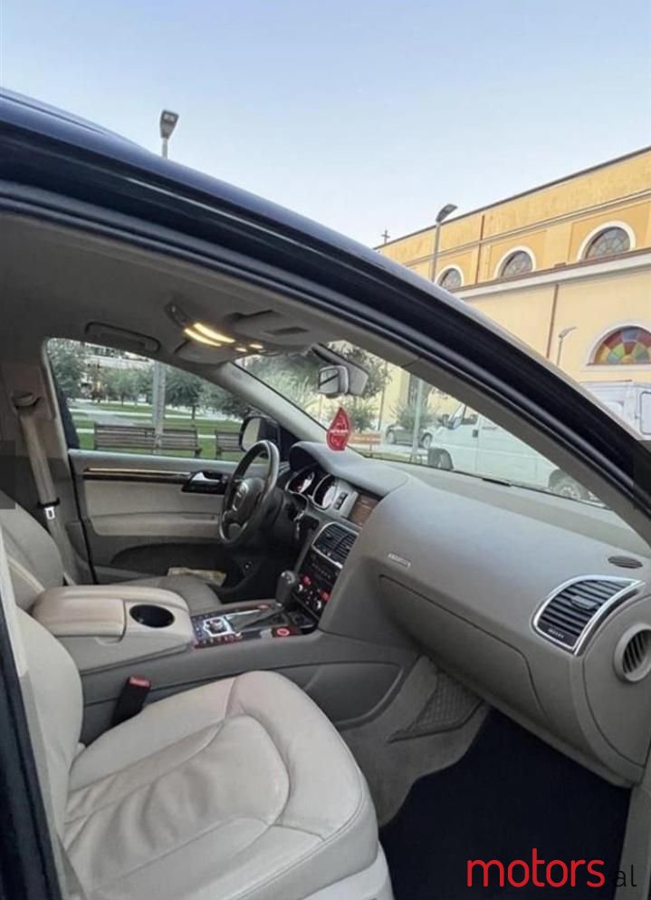 2008' Audi Q7 photo #2