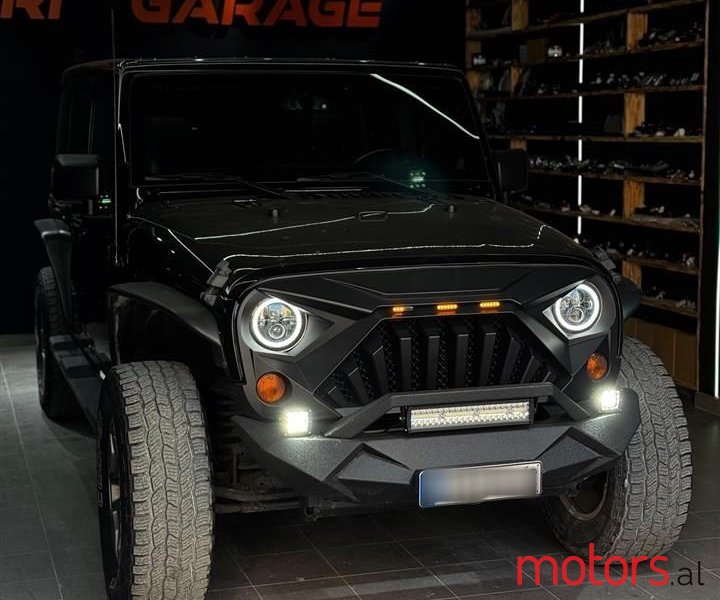 2013' Jeep Wrangler photo #2