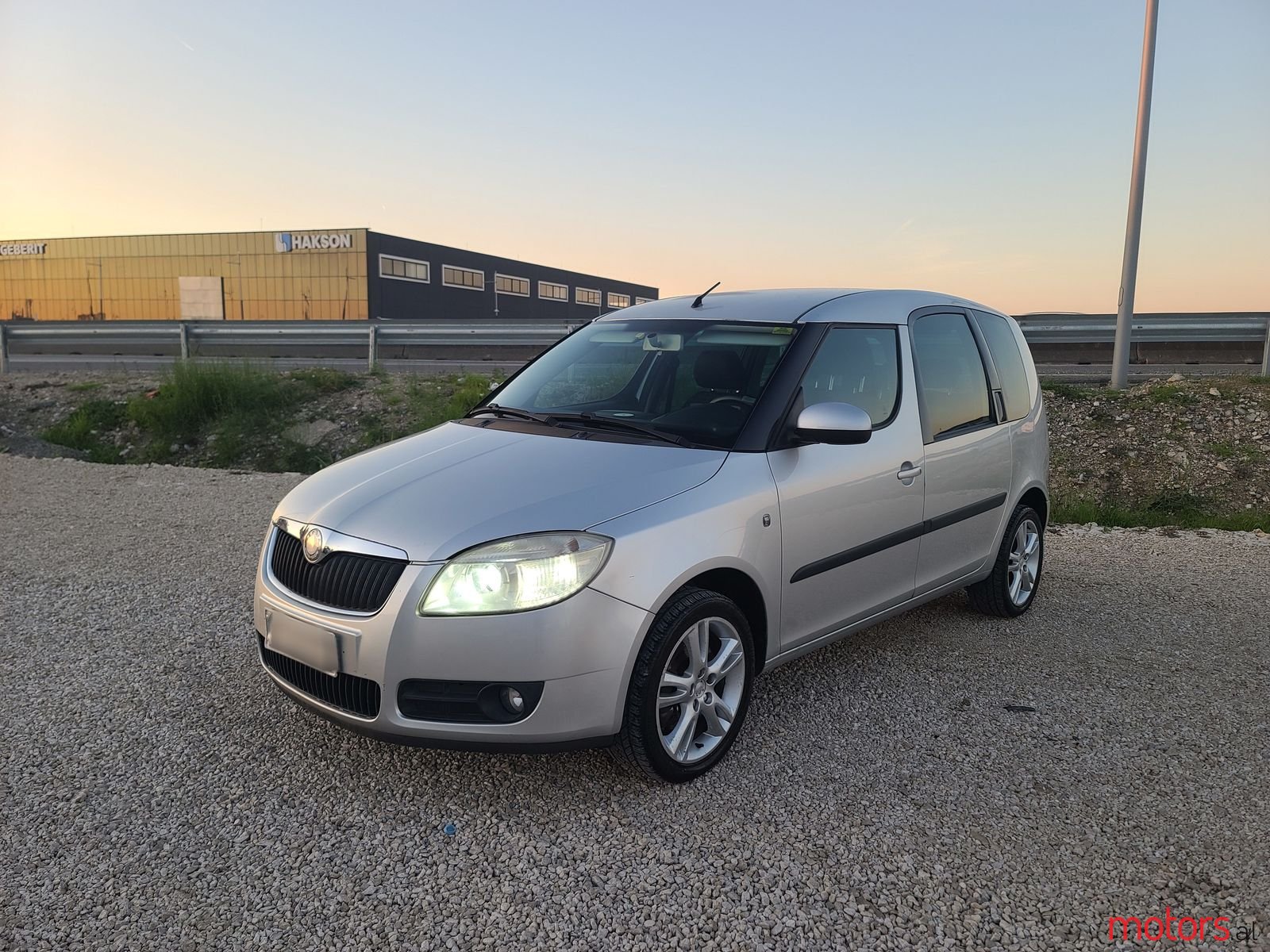 2009' Skoda Roomster photo #1