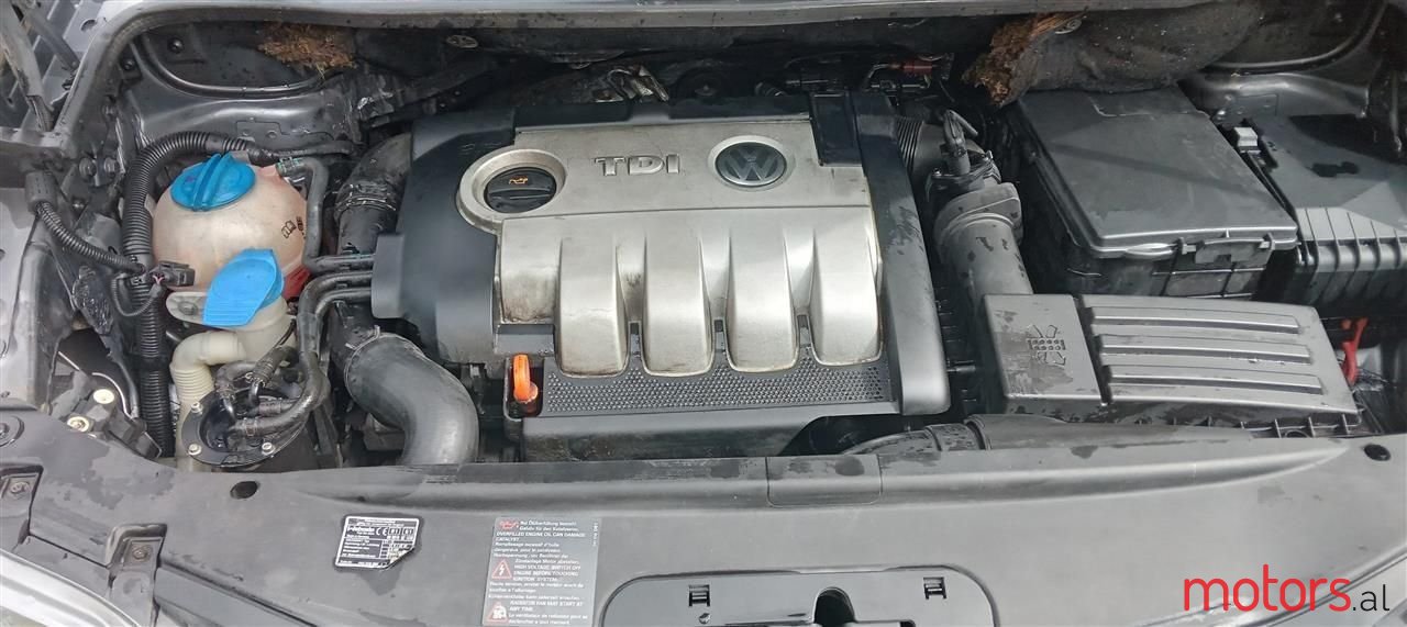 2006' Volkswagen Touran photo #4