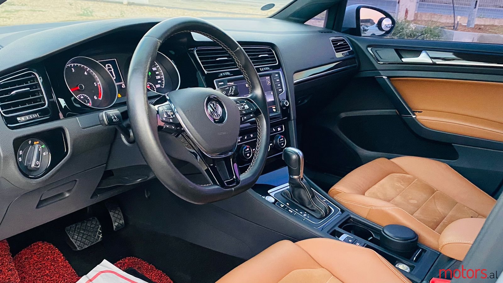 2015' Volkswagen Golf photo #6