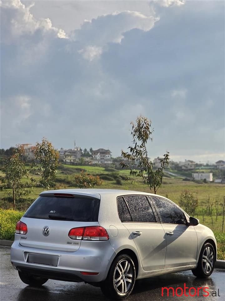 2010' Volkswagen Golf photo #6