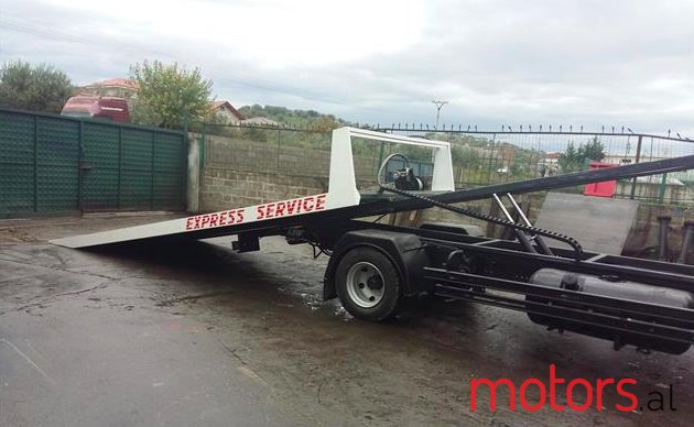 2010' Mercedes-Benz 817 photo #3