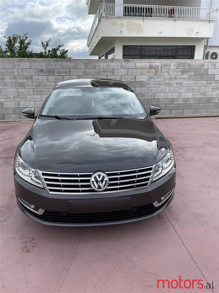 2013' Volkswagen Passat photo #3