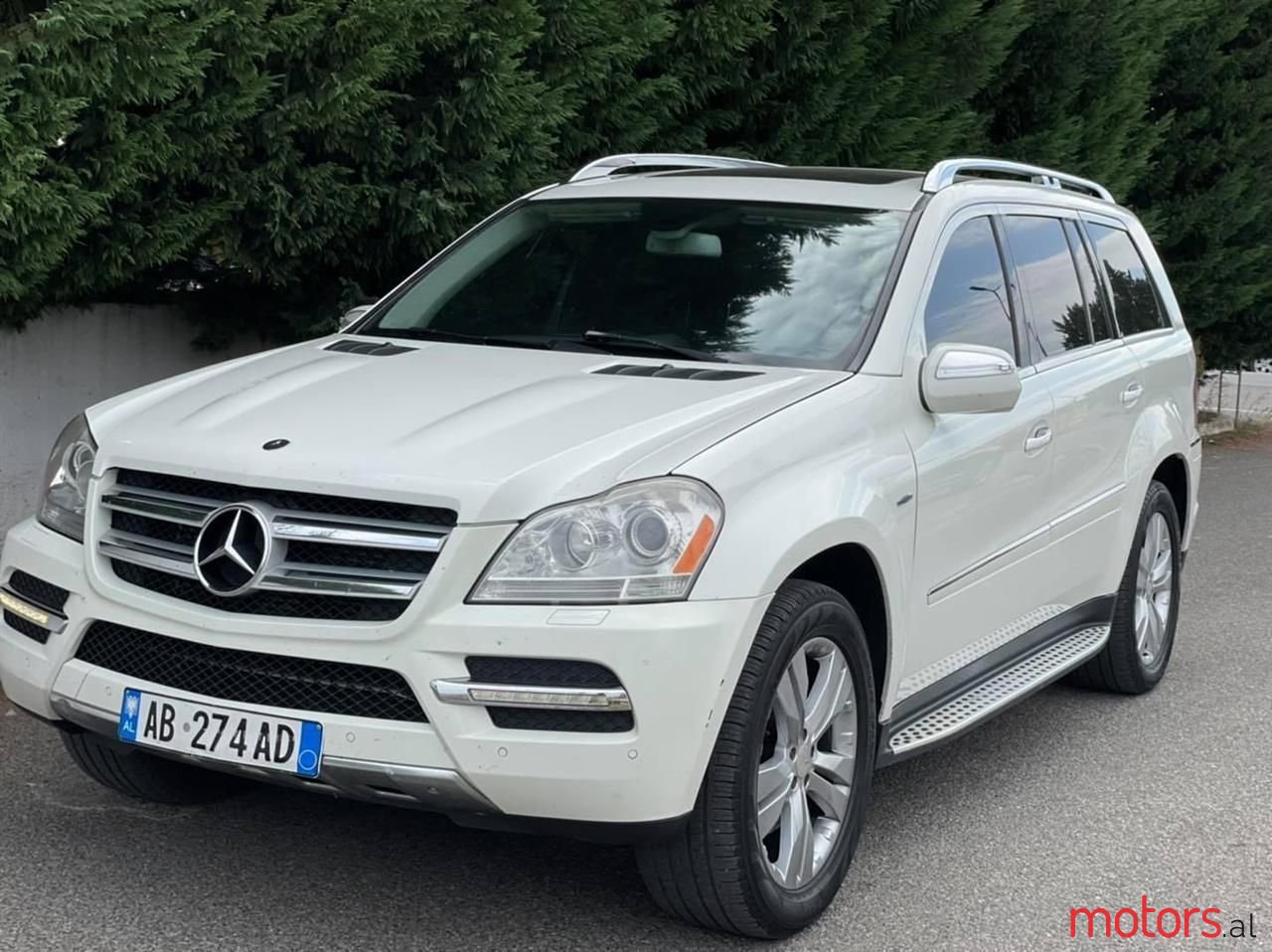 2010' Mercedes-Benz GL 350 photo #3