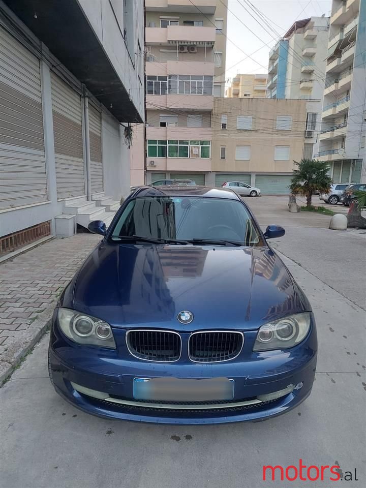 2008' BMW 120 photo #5