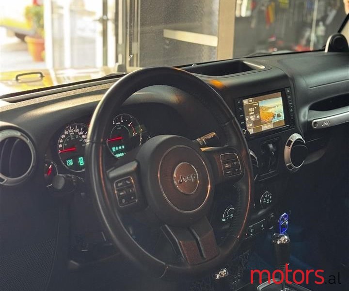 2013' Jeep Wrangler photo #3