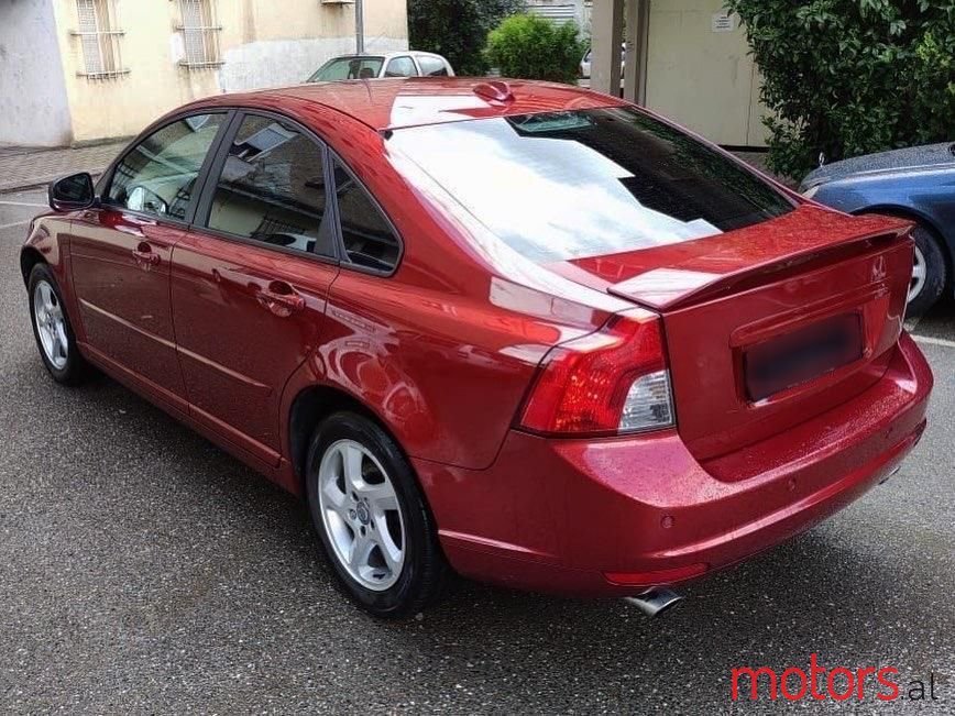 2012' Volvo S40 photo #5